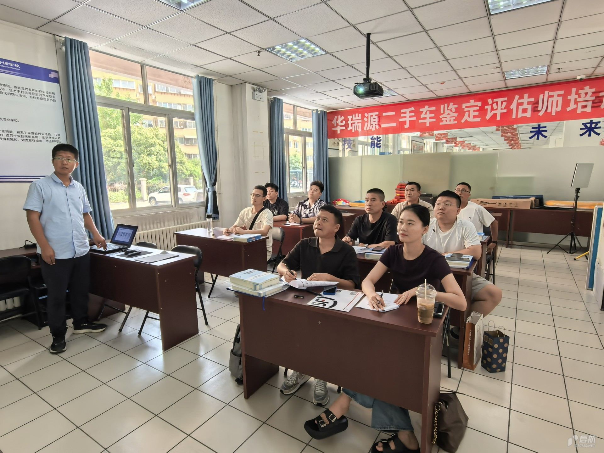 到哪里学正宗靠谱的二手车评估师技术